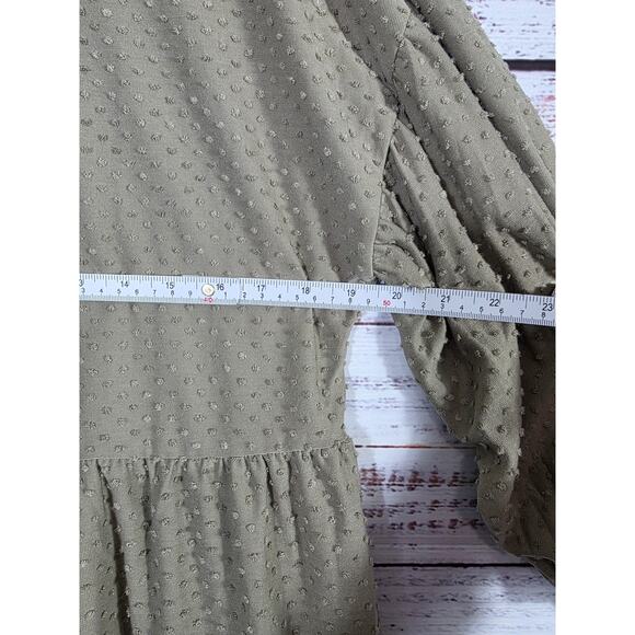 Blu Pepper Olive Green Tiered babydoll peplum long sleeve blouse NWT size Medium - Picture 3 of 3